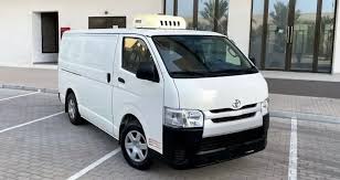 Chiller truck rental UAE for refrigerated cold chain transport and food delivery